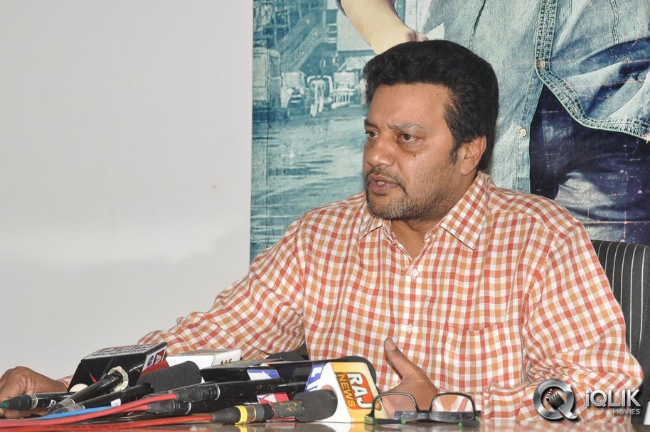 Sai-Kumar-Press-Meet-about-Yevadu